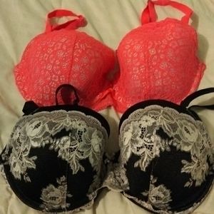 A bundle of two Victoria's secret bras